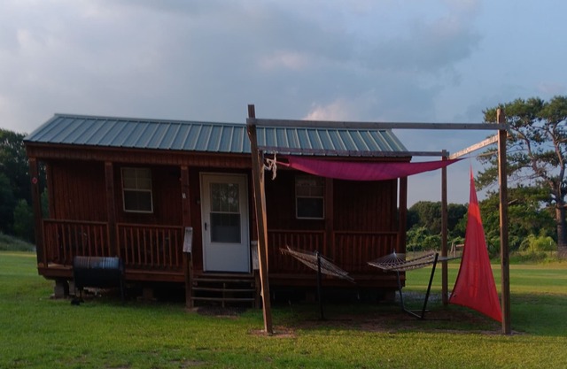 Hunter Prpoerties Cabin #1