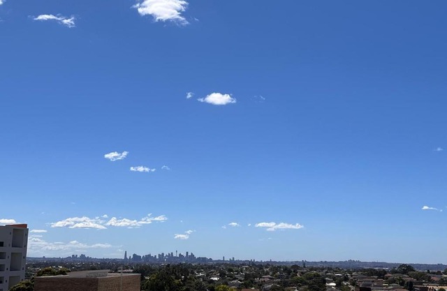 Hurstville New apartment with city view