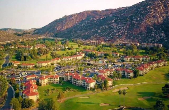 Hyatt Vacation Club At The Welk -Luxury Resort w/Golf, Pools, Water Parks +more