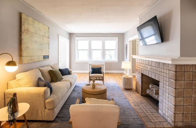 Hyde Park Comfort Near Rookwood