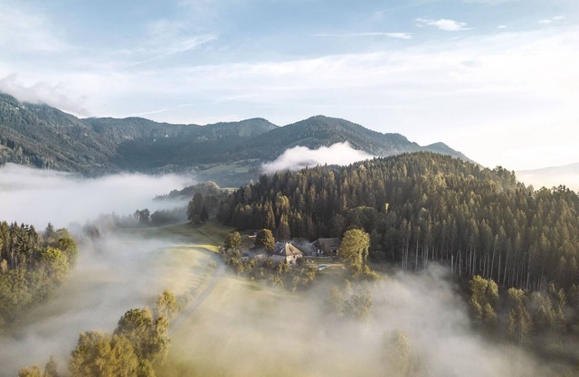 I-am-escape Ein 700 000m2 Life Work Retreat im Herzen Europas