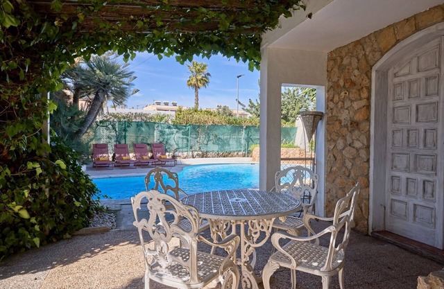 Ibicenco Beach Villa