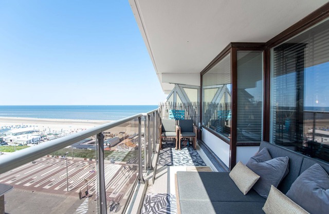 Ibiza Zandvoort with private parking
