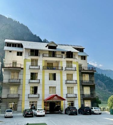 Iconic Hotel Naran
