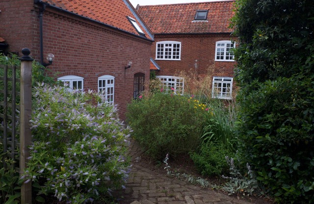 Ideal for family’s, friends or couples. Well equipped, spacious and comfortable.