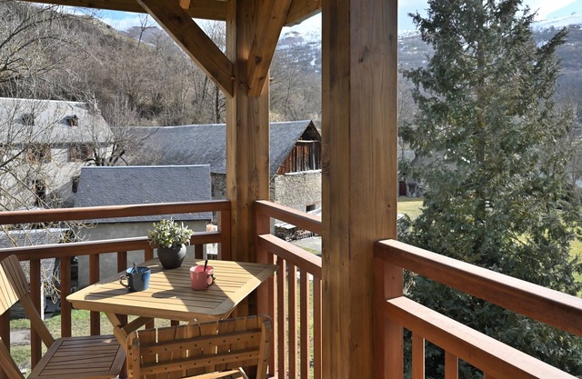 Ideal Getaway at Lake Loudenvielle – Comfortable Apartment with Outdoor Activities