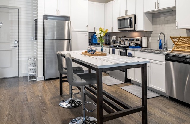 Ideal Modern Retreat in the Heart of Jacksonville