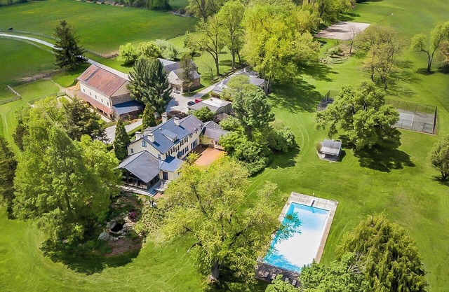 Idyllic 50 Acre Retreat w/Pool, Tennis, Fishing; Built for XL Groups to Escape!