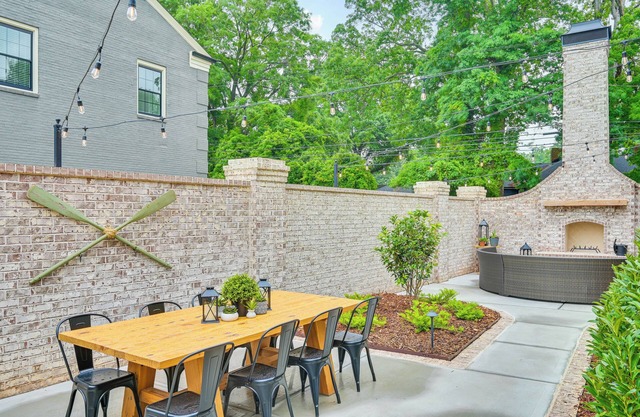 Idyllic Belmont Home < 1 Mi to Historic District!