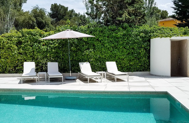 Idyllic house with tropical garden and private pool in a quiet residential area