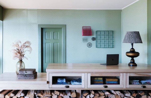 Idyllic Oceanfront Room Ideal for Quiet Beach Retreats | with Seasonal Pool
