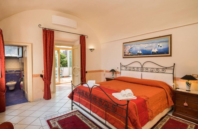 ILARY HOUSE luxury apartment in Positano