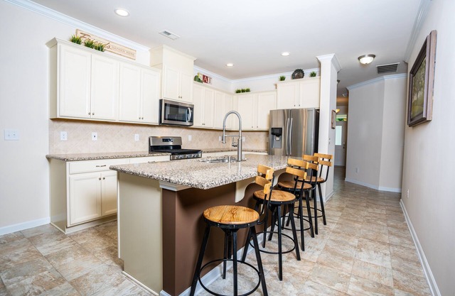 Immaculate home very spacious beautiful neighborhood.