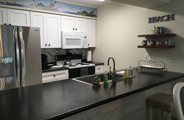 Immaculate Myrtle Beach 3-Bedroom Condo w/Pool, Golf and Tanger Factory Outlets