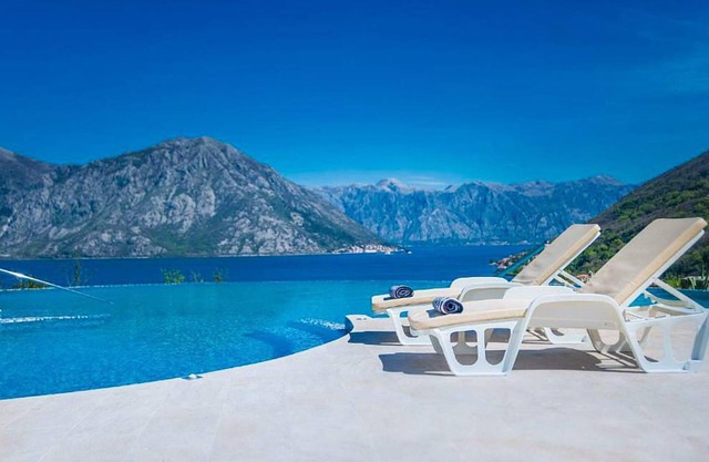 Impeccable 1-bed Apartment in Morinj