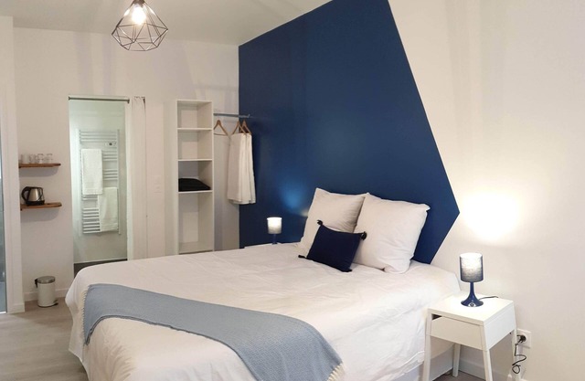 "Imperial blue" room - Hyper-center Epernay