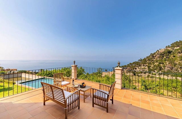 Impresionante villa en Banyalbufar con vistas al mar, piscina, Wifi i Bbq privada.
