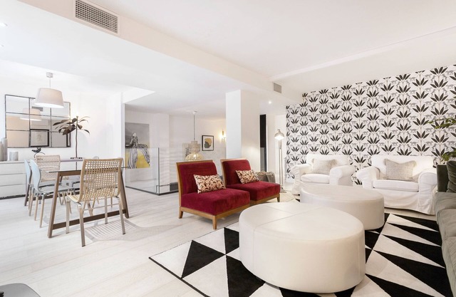 Impressive 3 bedroom duplex with parking. Francisco Silvela