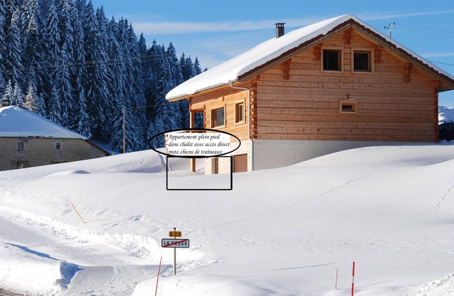 In a chalet - apartment - sleeps 4 La Pesse JURA