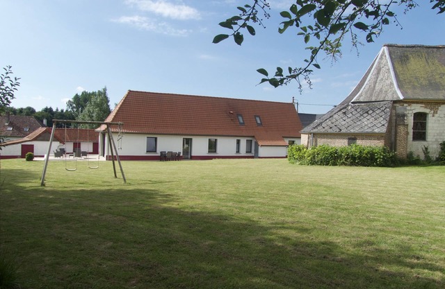 In Azincourt (62310), Restored farmhouse - sleeps 7