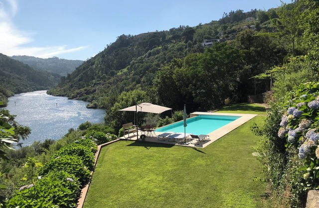 In Concela, Marco de Canavezes, housing with margin for the Douro River