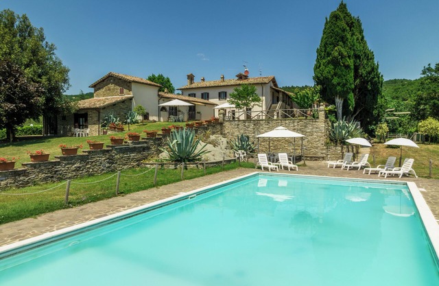 "In the green heart of Umbria, cozy apartment in a farmhouse with pool."