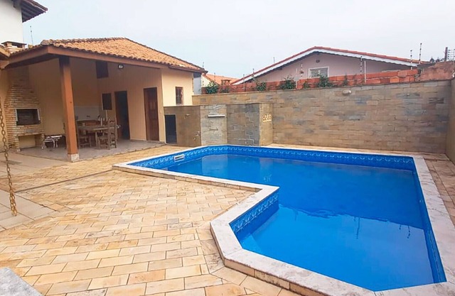 Incrível casa c Wi-Fi a 280 m do mar em Peruíbe/SP