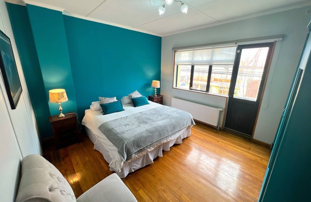 Incredible Downtown Duplex House With Interior Courtyard