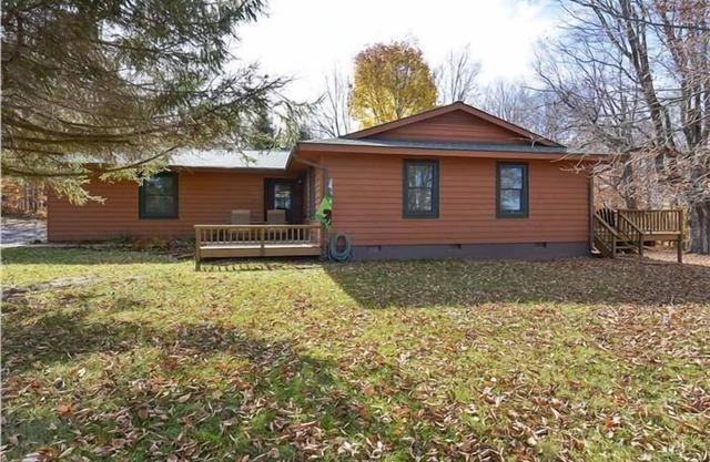 Incredible location + spectacular scenery = perfect vacation location!