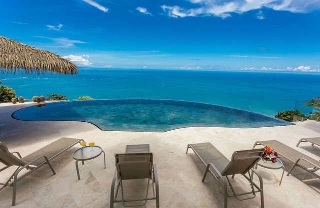 Incredible Views of the Pacific - Year round sunsets!