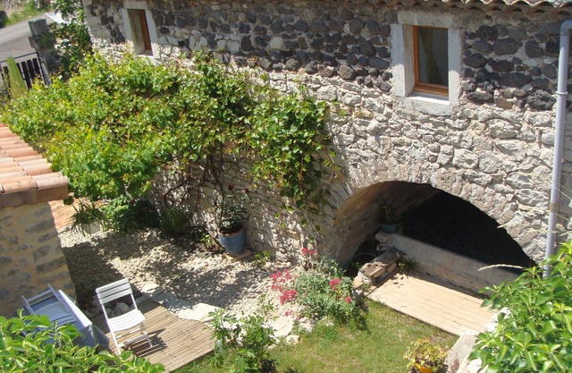 Independent gîte in an old silk mill