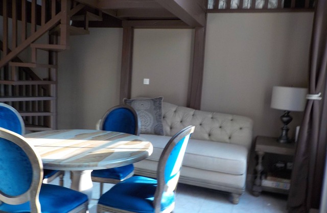 Independent house 40 minutes from the track