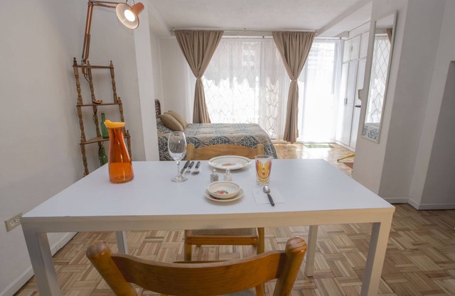 Independent spacious Loft with Private Terrace at La Mariscal Alta Quito