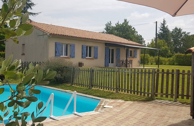 INDEPENDENT VILLA WITH PRIVATE POOL
