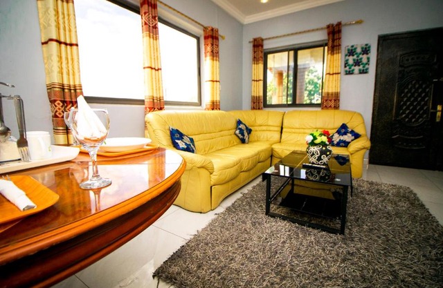 Indigo cottage and Apartment