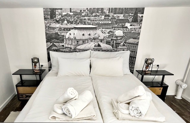 Industrial apartment in the city centre