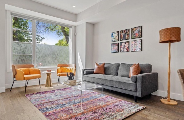 Industrial Mid-Century 4BDRM w/Gym