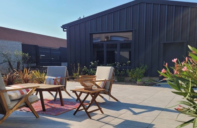 Industrial-style B&B in Peuplingues