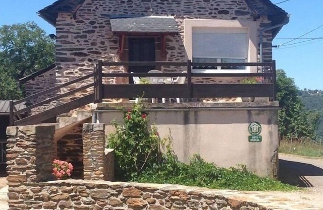 Inn Conques-en-Rouergue, 2 bedrooms, 4 people