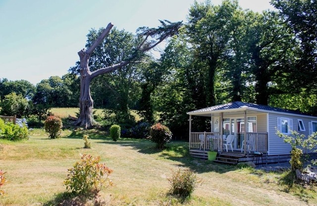 Insolites Du Camping De Trezulien