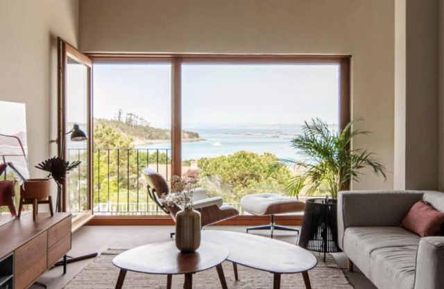 Insua Beach House 4