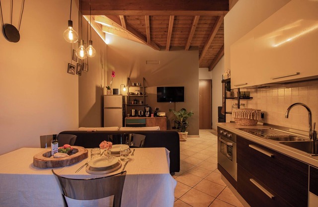 INTERIOR 13 - Coffee, Wifi & 15 min to MXP - Cozy Apt with all the comforts