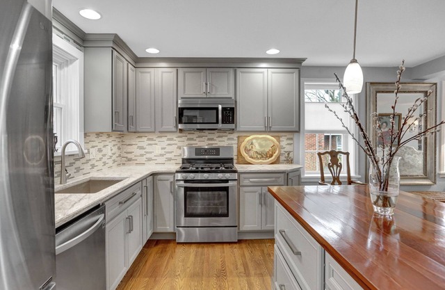 Interior Decorators Own