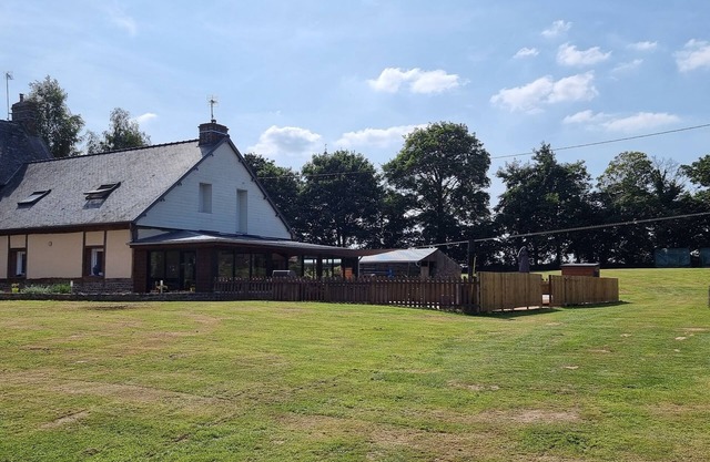 Introducing Willow Tree Gites . Holidays , Weddings and all events catered for.