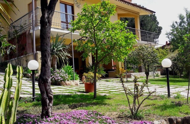 Invit Arti - apartment in villa