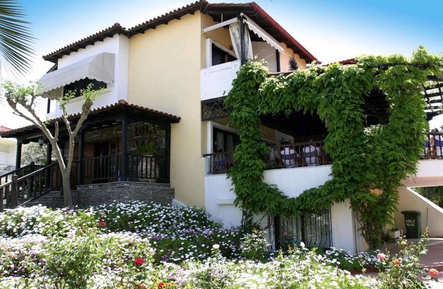 Ioli Village Resort in Pefkochori