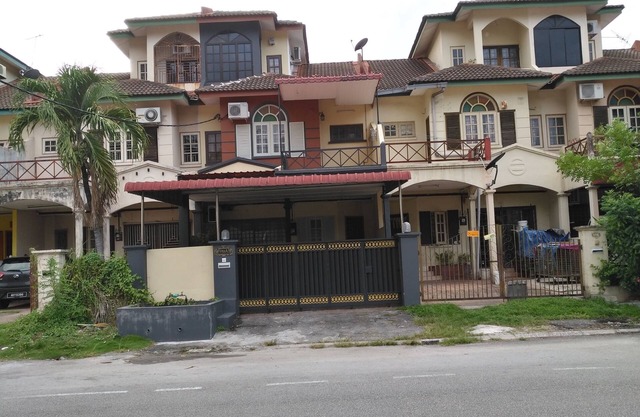 IPOH GARDEN EAST/TAMBUN LOST WORLD HOMESTAY