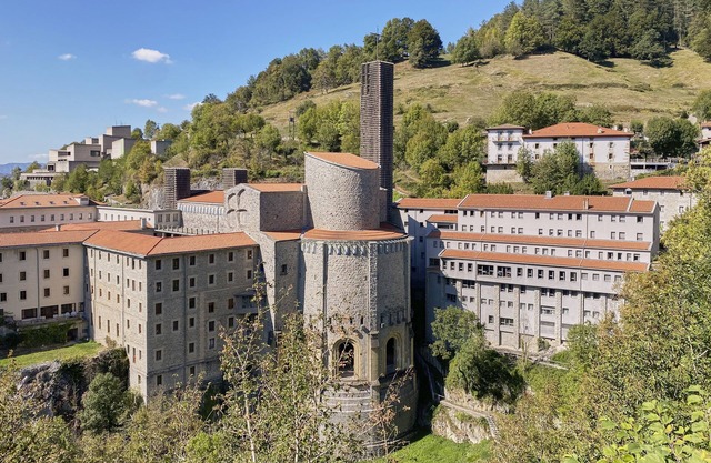 IRAIPE SANTUARIO DE ARANTZAZU HOTEL