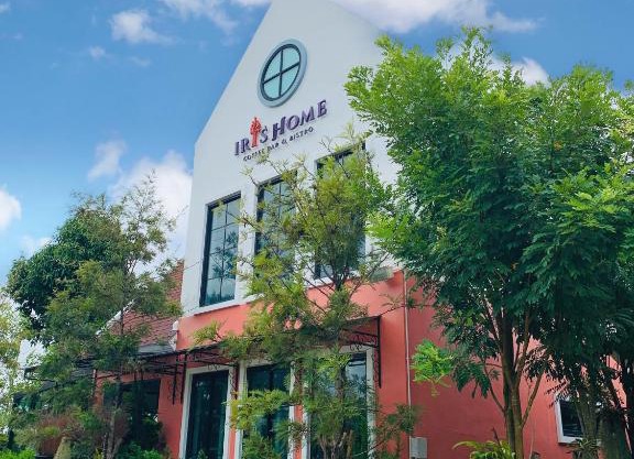 Iris Homestay