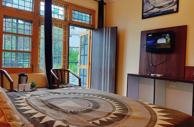 Ishwar Guest House